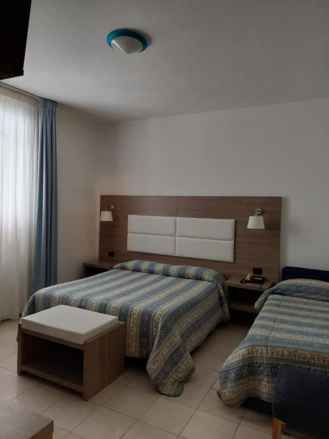 Hotel Patrizia Marina di Massa Dış mekan fotoğraf