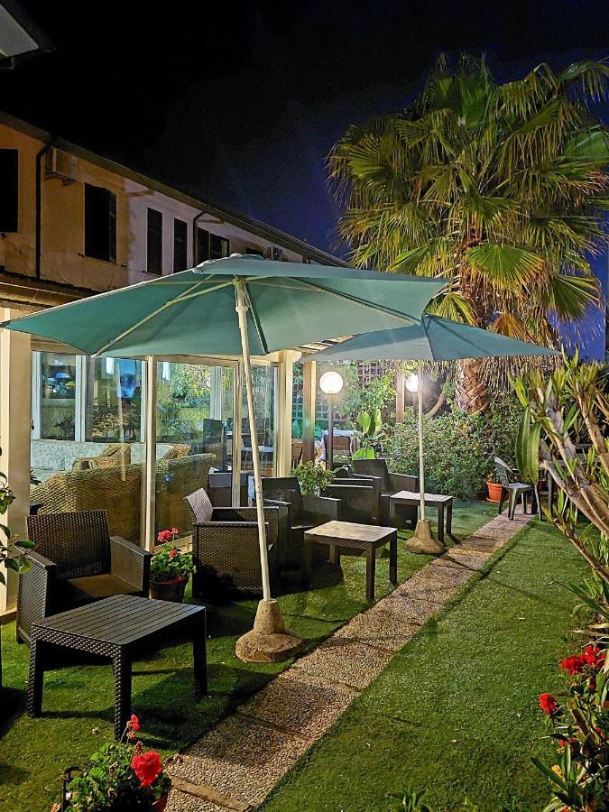 Hotel Patrizia Marina di Massa Dış mekan fotoğraf