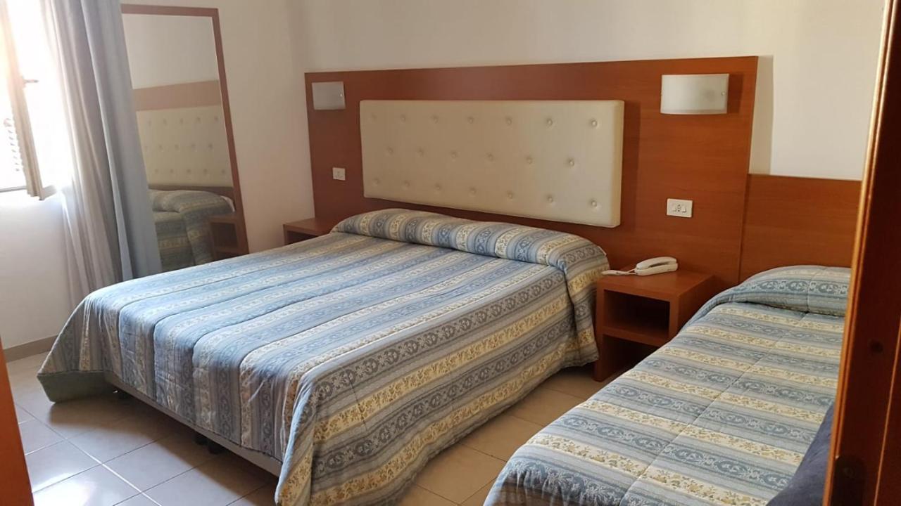 Hotel Patrizia Marina di Massa Dış mekan fotoğraf