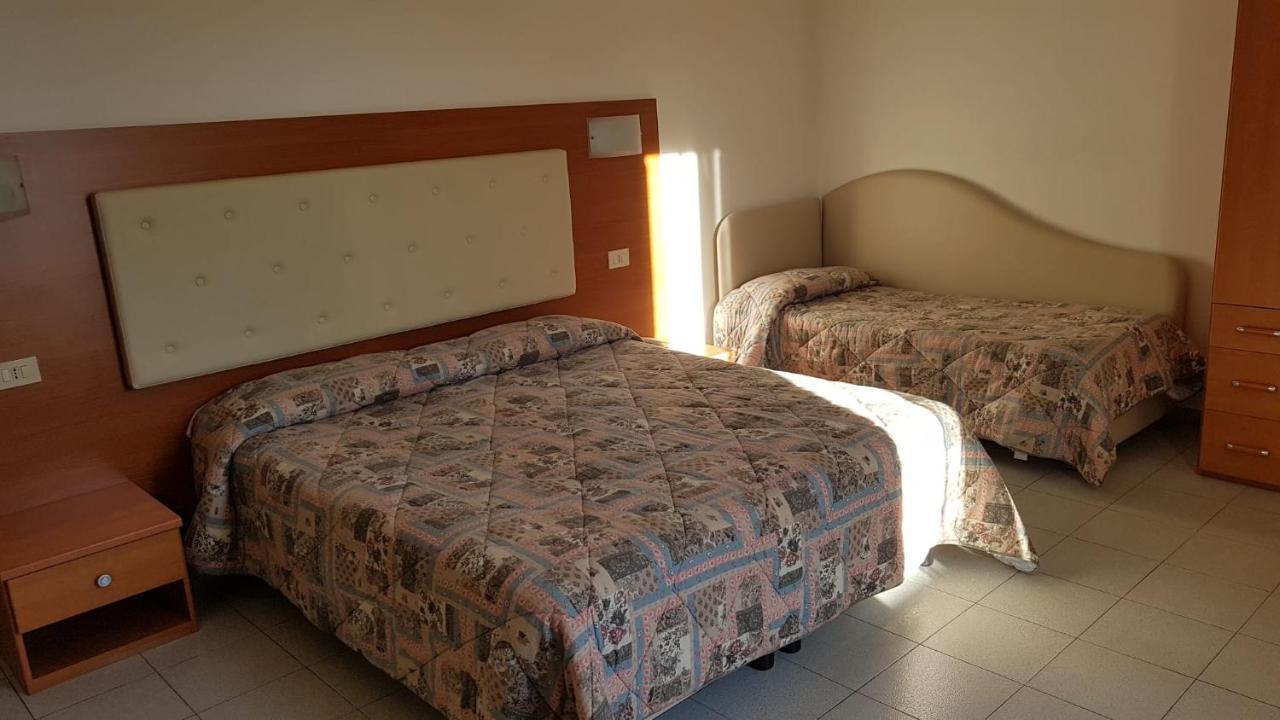 Hotel Patrizia Marina di Massa Dış mekan fotoğraf