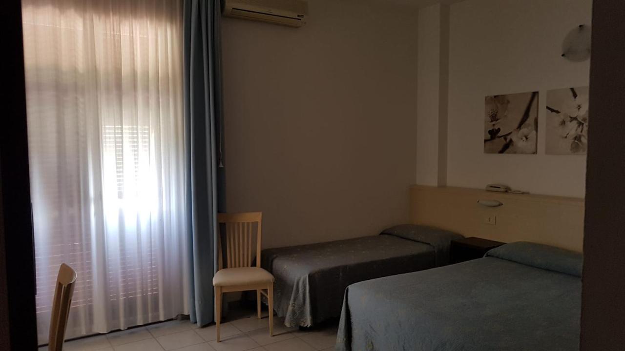 Hotel Patrizia Marina di Massa Dış mekan fotoğraf